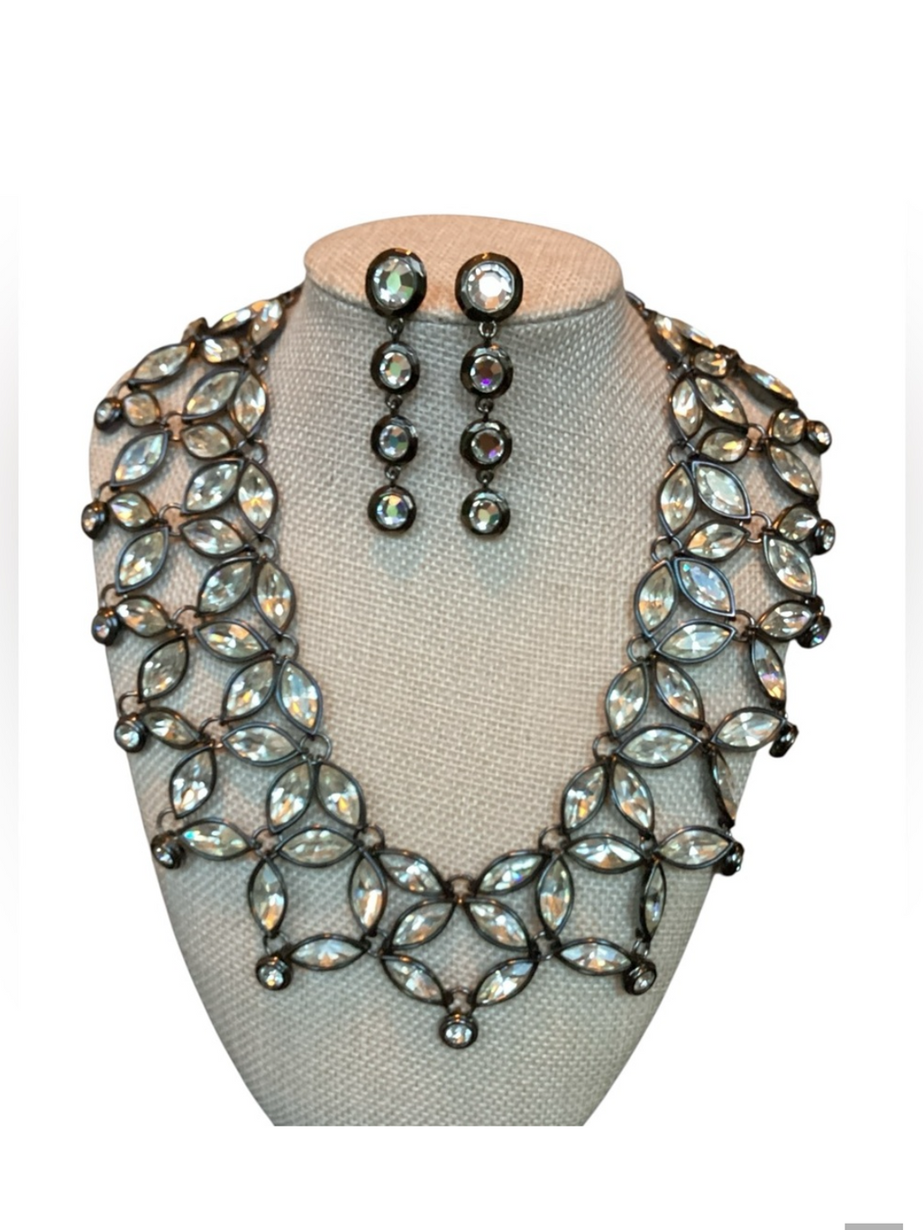 Limited Edition Yves Saint Laurent Crystal Collar &
Earrings Set