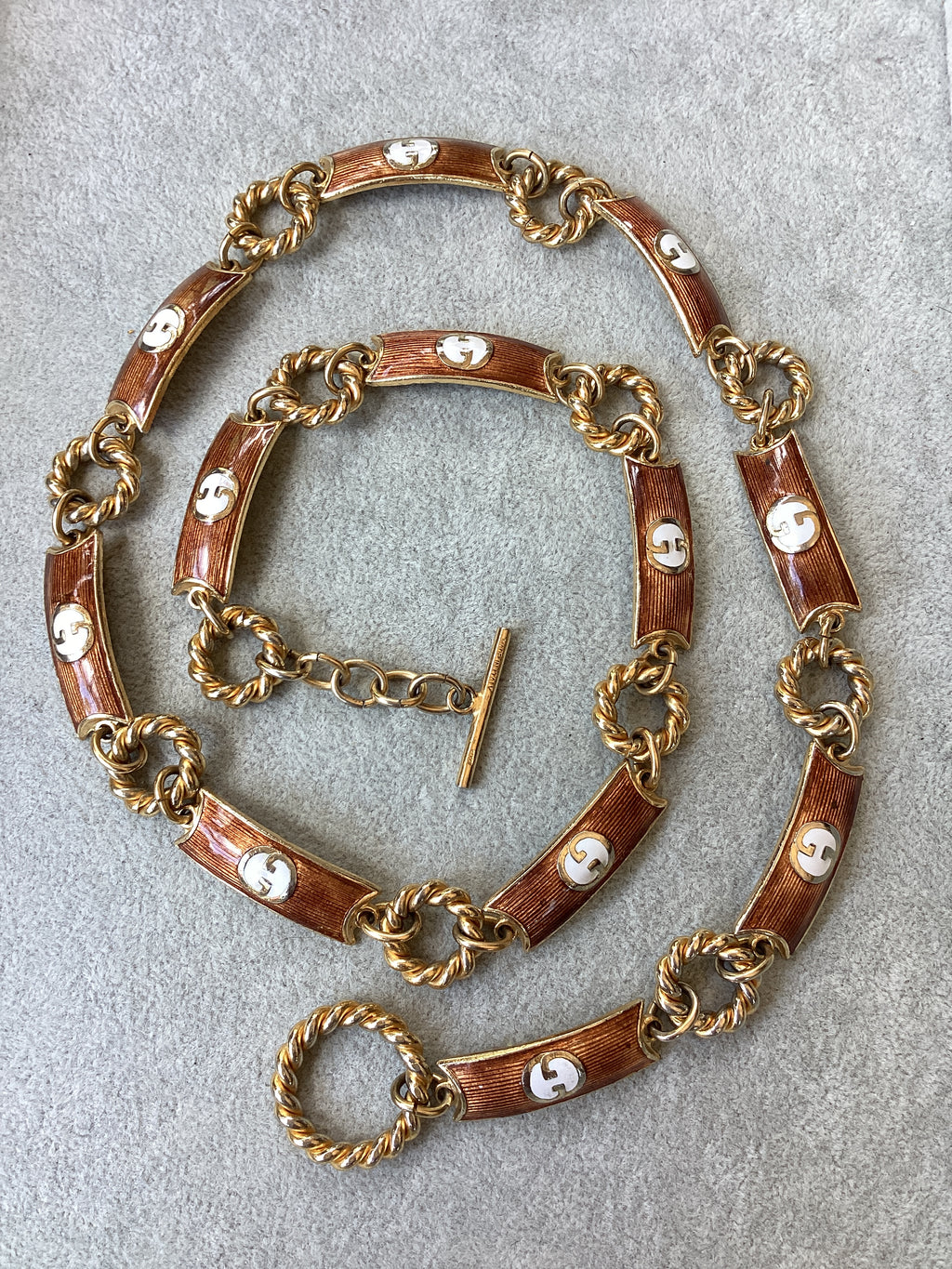 Vintage 1970s Gucci Enamel Chain Link Necklace/Belt Gold Tone Bronze Interlocking
GG Logo