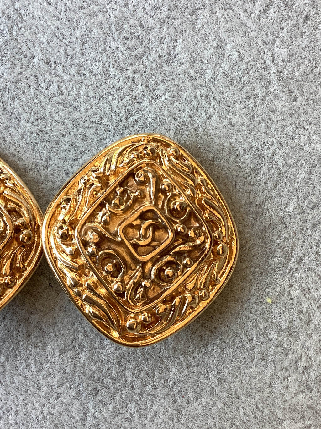 Authentic Vintage Chanel Diamond Arabesque Filigree CC Clip-On Earrings (1981-1985)