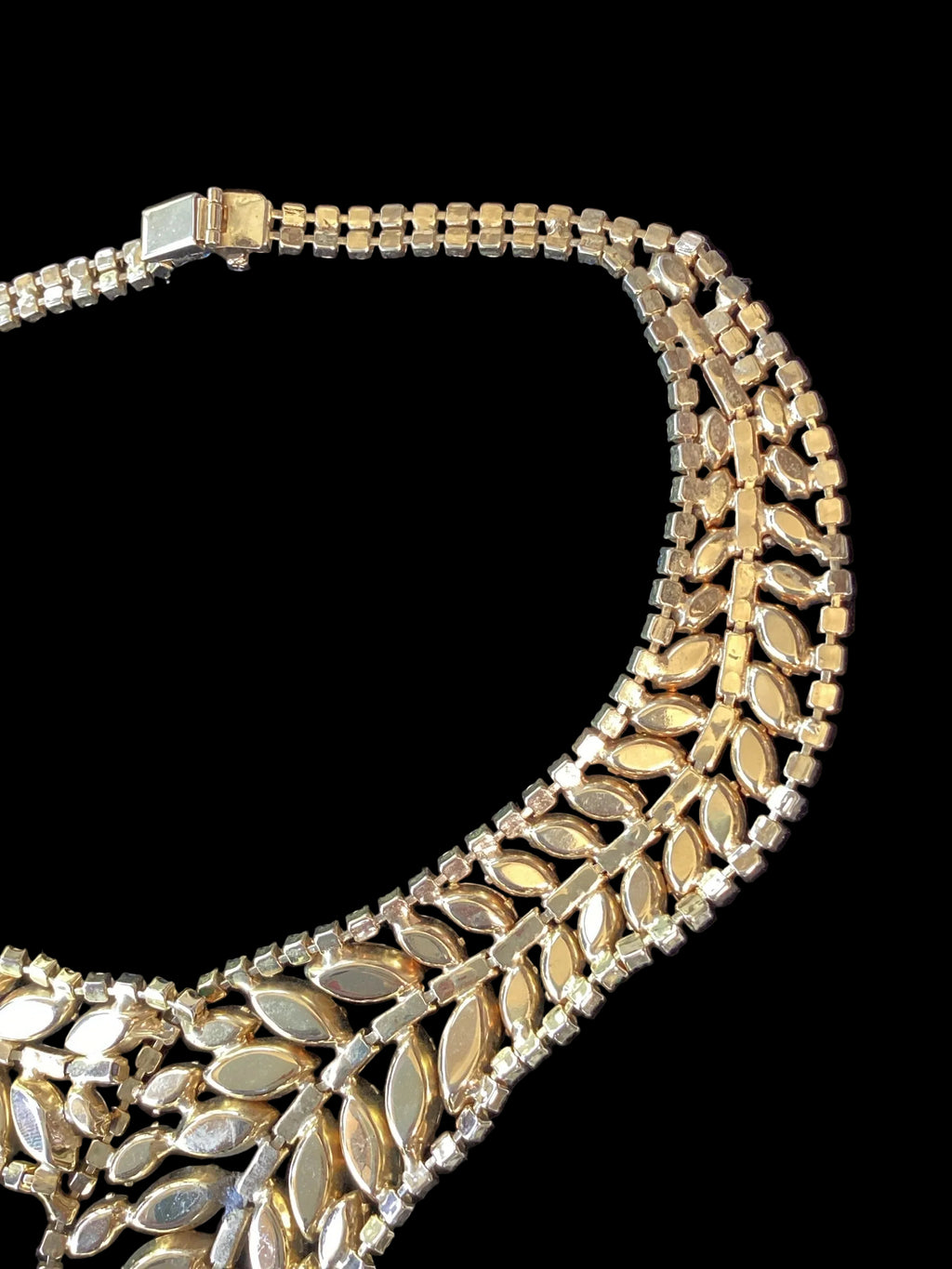 RARE Schreiner NY Emerald, Topaz,Asymmetric Ruffle Necklace,Bracelet,
Earring Demi Parure