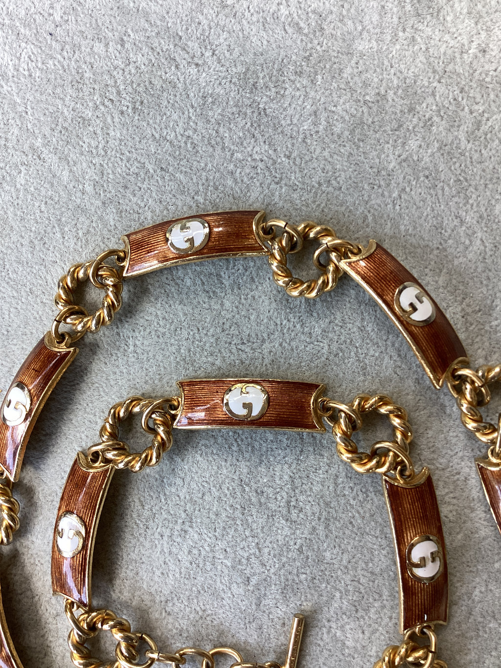 Vintage 1970s Gucci Enamel Chain Link Necklace/Belt Gold Tone Bronze Interlocking
GG Logo