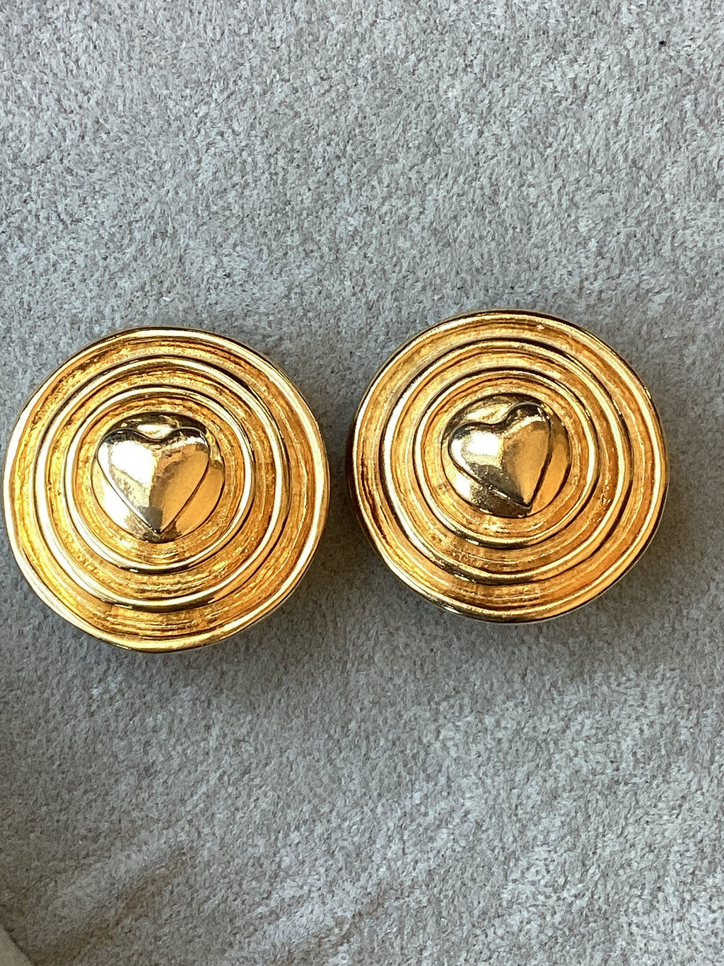 Vintage 1980’s Escada Gold Tone Concentric Circle Heart Clip-On Earrings