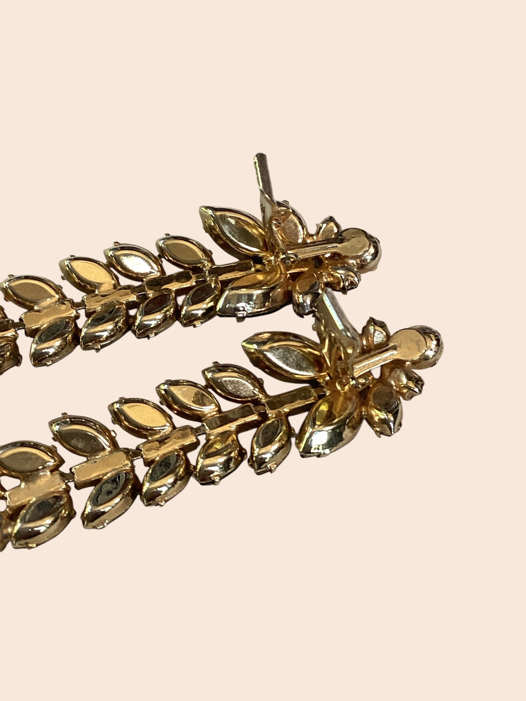RARE Schreiner NY Emerald, Topaz,Asymmetric Ruffle Necklace,Bracelet,
Earring Demi Parure