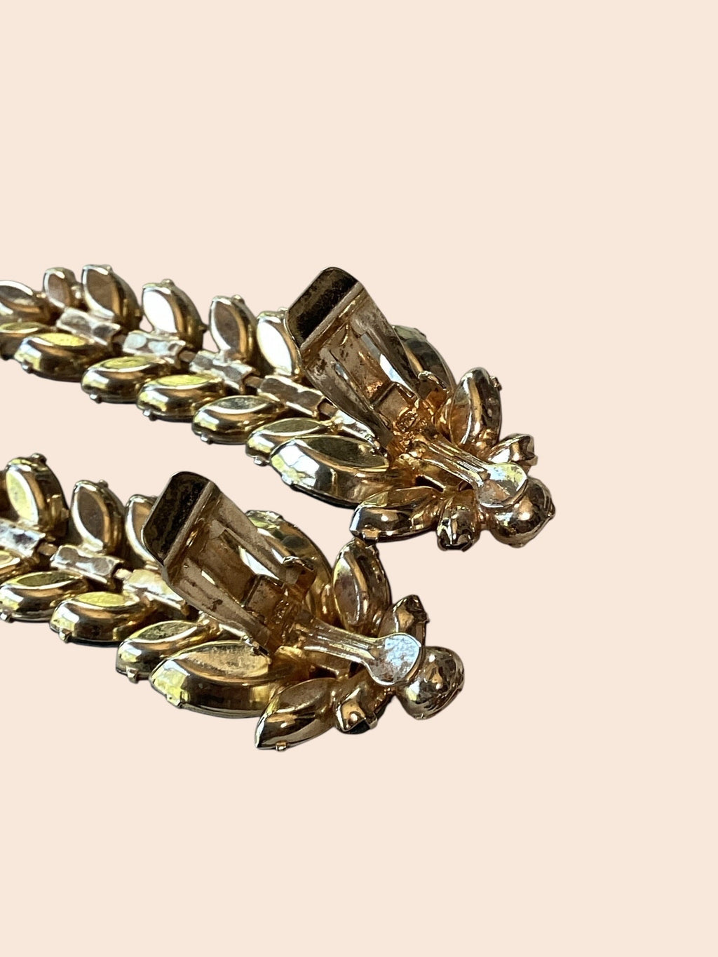 RARE Schreiner NY Emerald, Topaz,Asymmetric Ruffle Necklace,Bracelet,
Earring Demi Parure