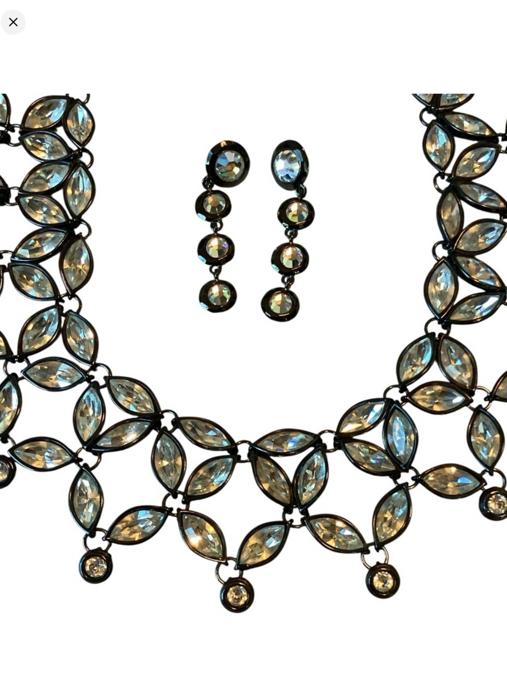 Limited Edition Yves Saint Laurent Crystal Collar &
Earrings Set