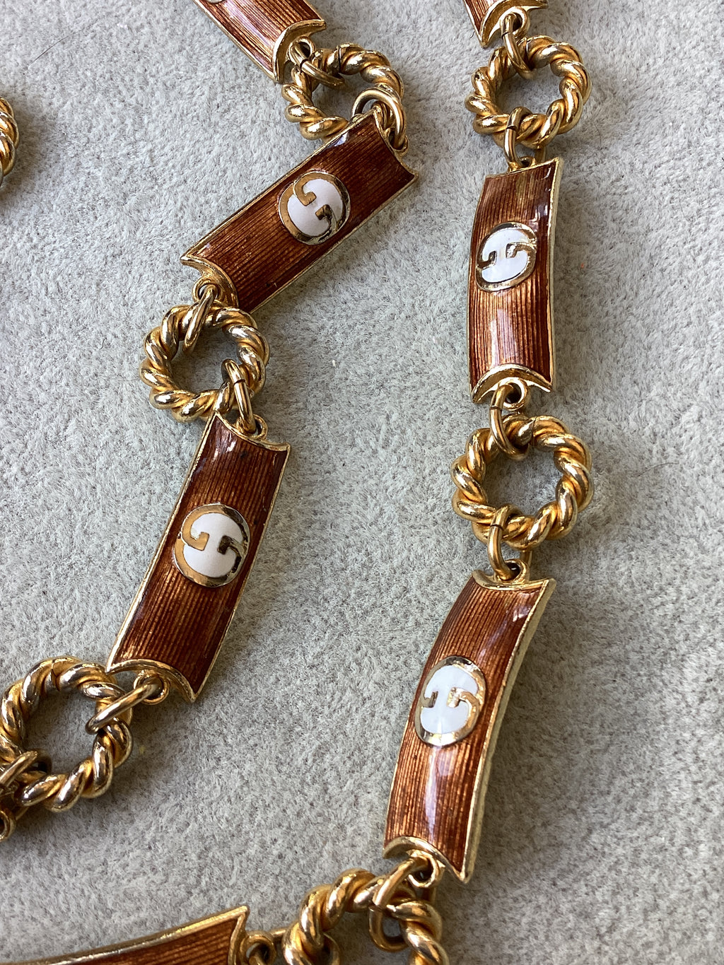 Vintage 1970s Gucci Enamel Chain Link Necklace/Belt Gold Tone Bronze Interlocking
GG Logo