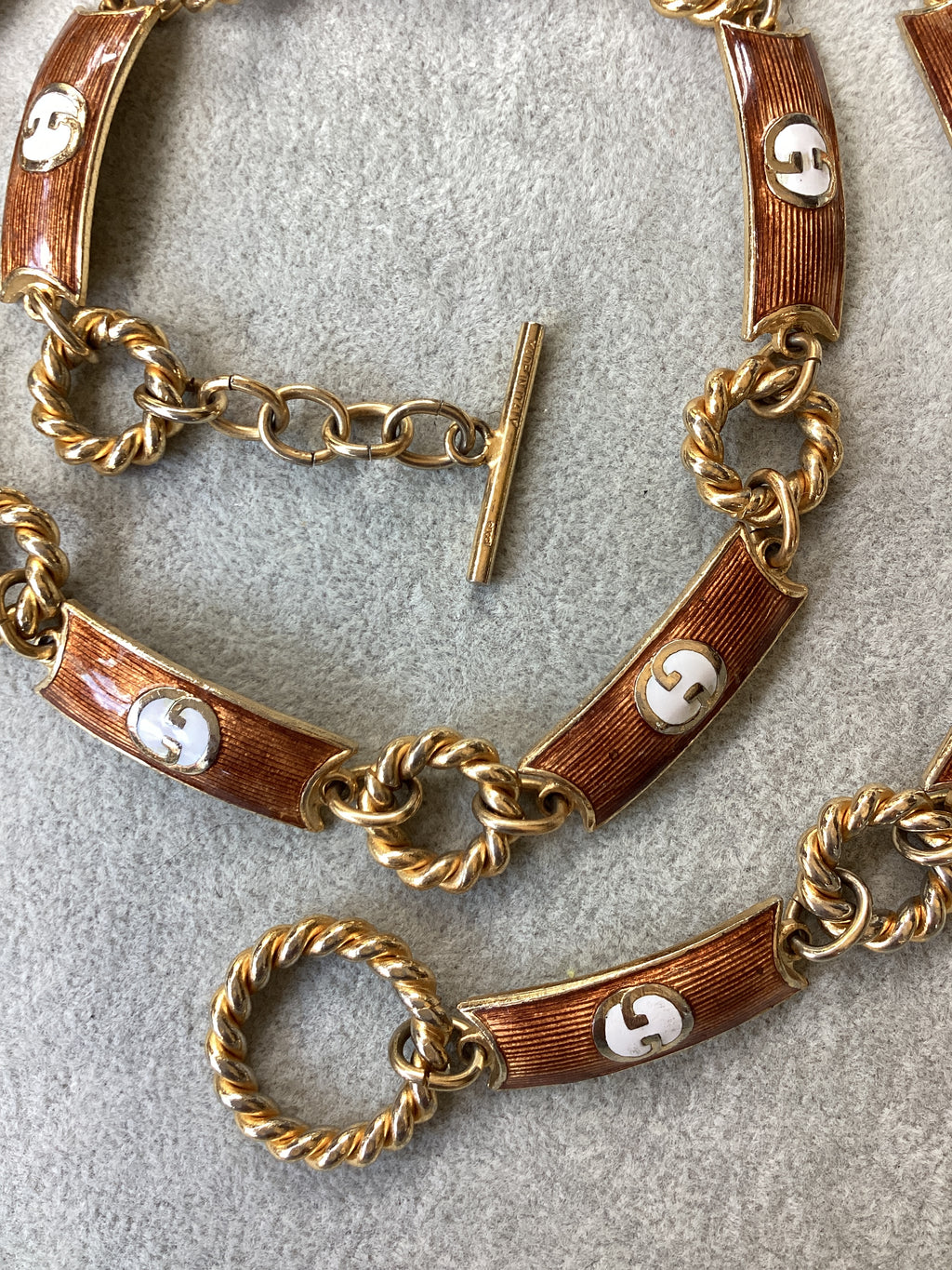 Vintage 1970s Gucci Enamel Chain Link Necklace/Belt Gold Tone Bronze Interlocking
GG Logo