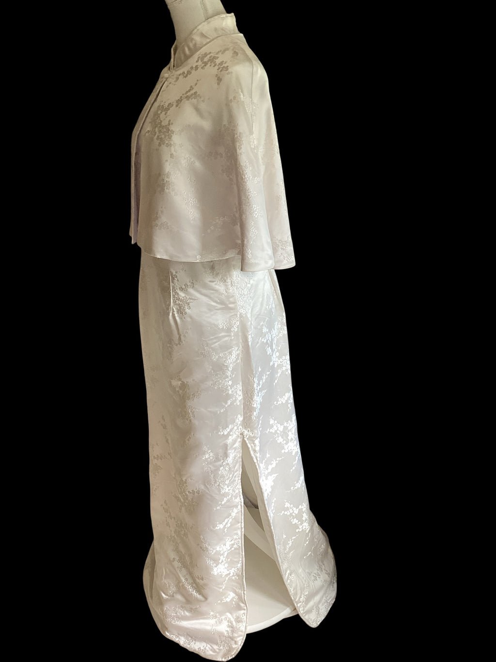 White Floral Brocade Cheongsam Dress & Capelet Set