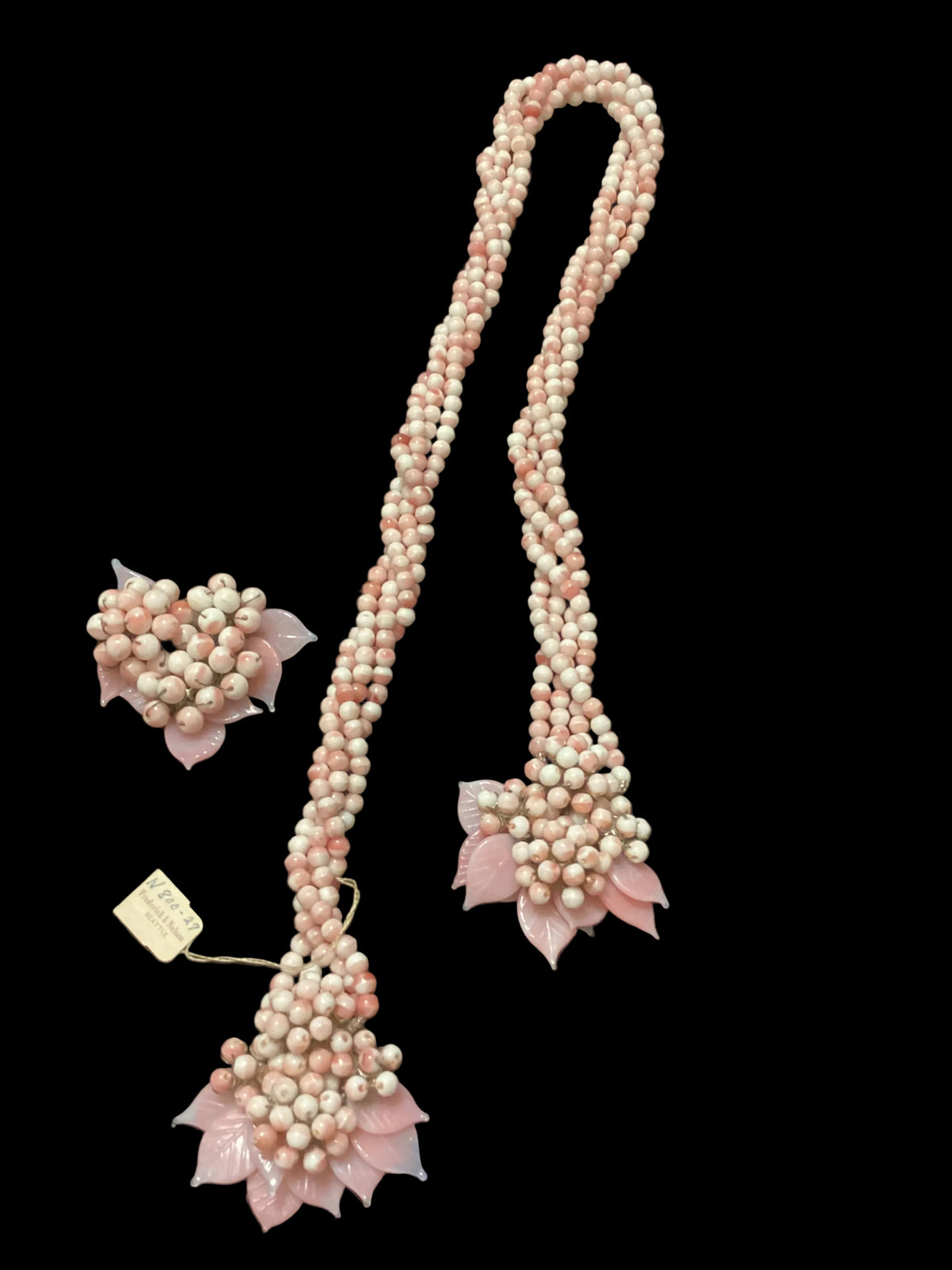 Museum-Quality 1940s Miriam Haskell/Frank Hess Pink & White Swirled Glass Lariat & Dress Clip Set - Archival Store Display Provenance