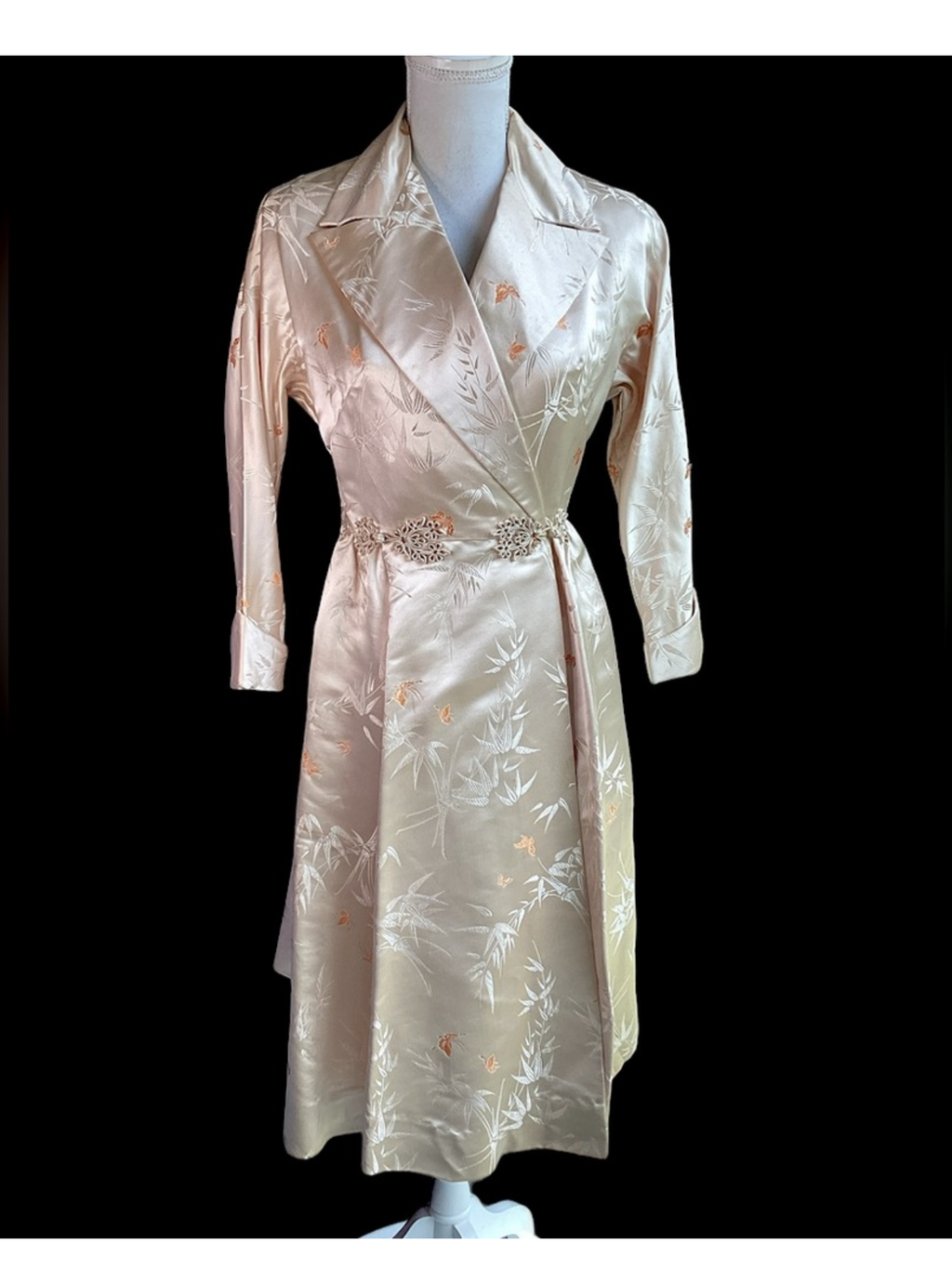 1960's Dynasty British Crown Colony
Fit & Flare Dress