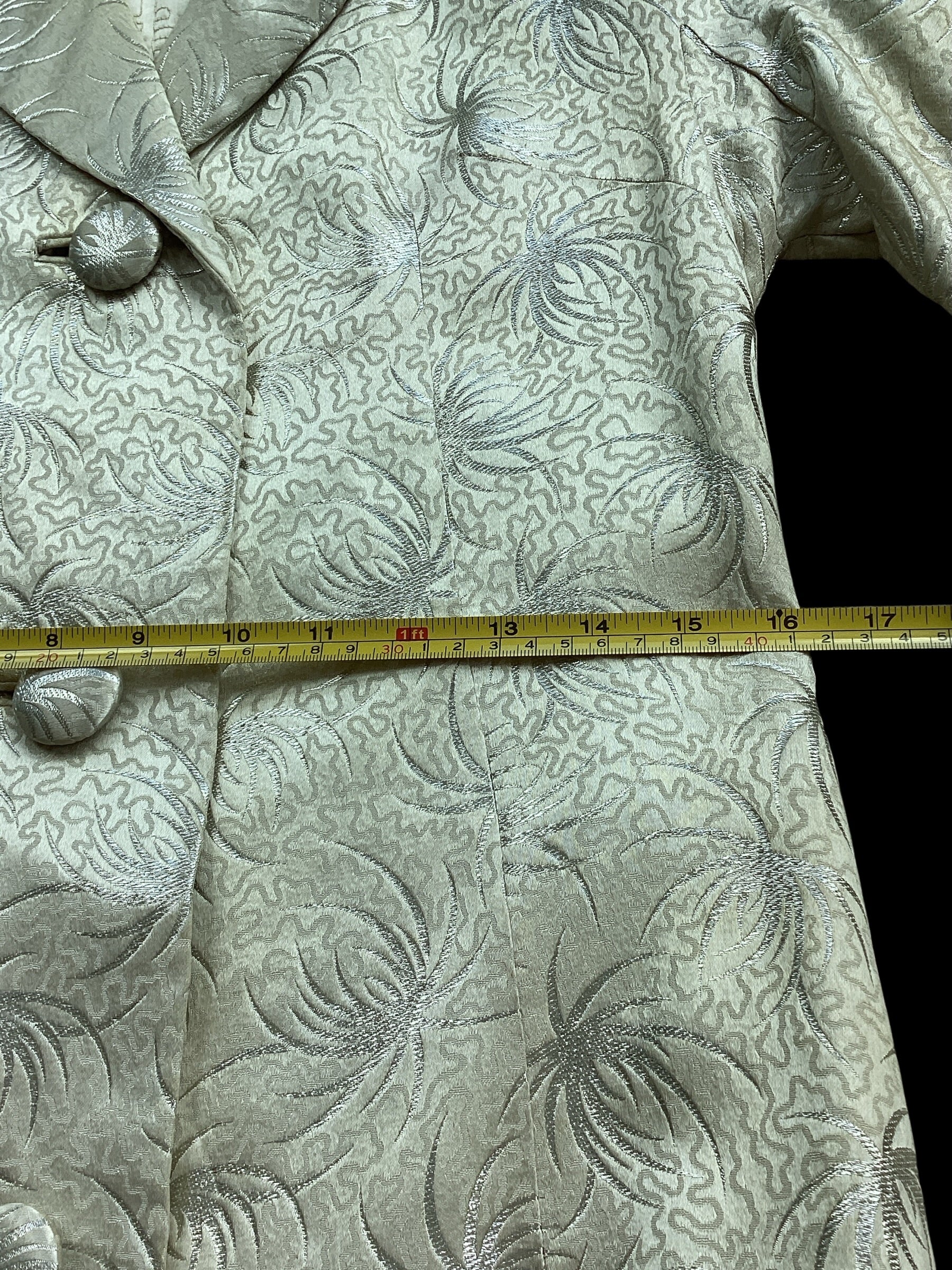 Pristine Vintage 1960s Metallic Silver & Ivory Silk Brocade Floor-Length Opera/Evening Coat
