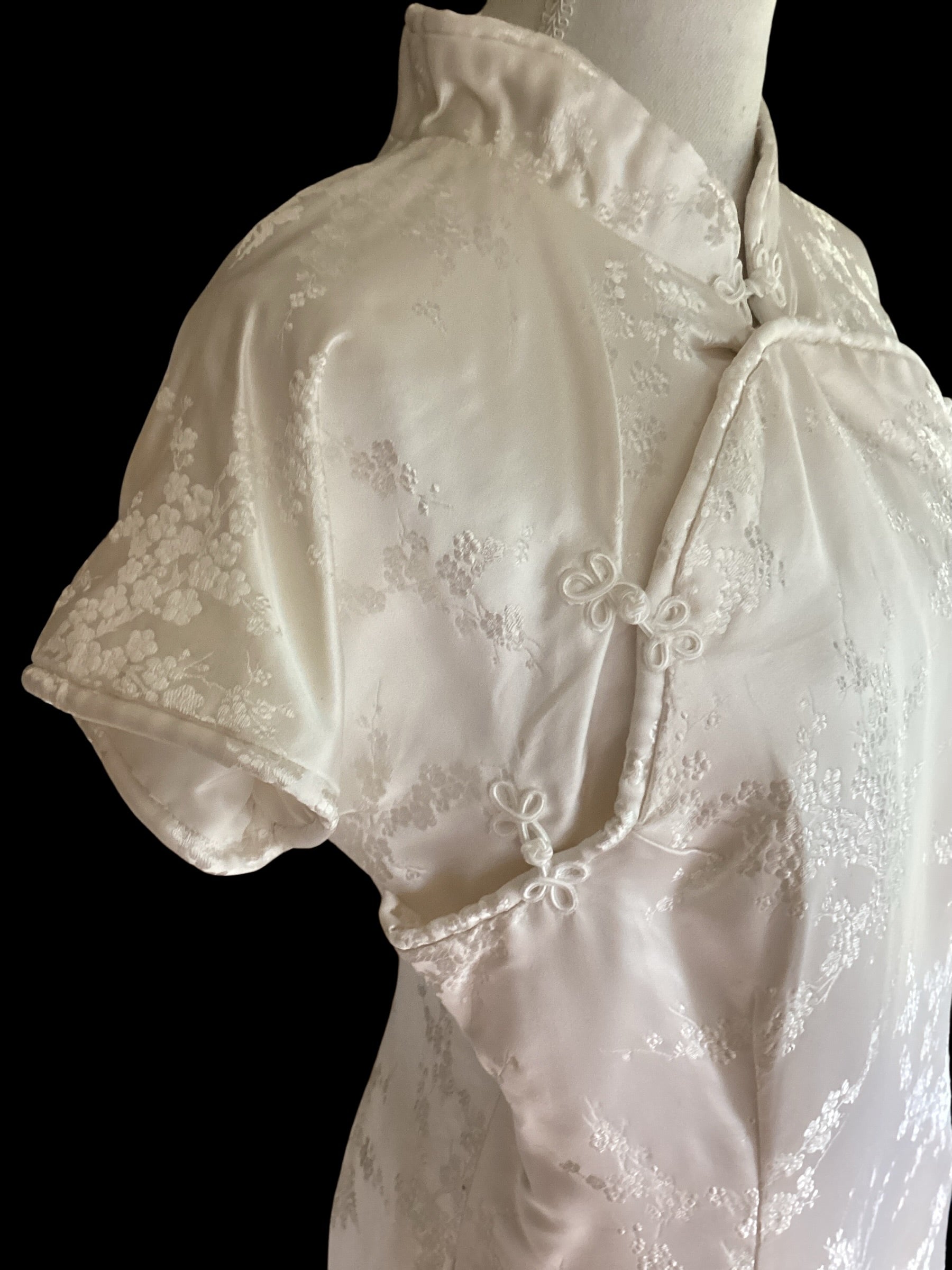 White Floral Brocade Cheongsam Dress & Capelet Set