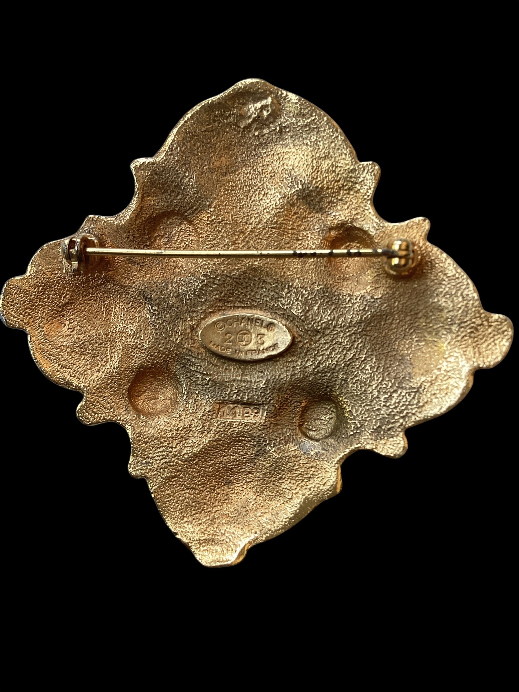 CHANEL 1984 Season 23 Pearl/Gold Cross Brooch