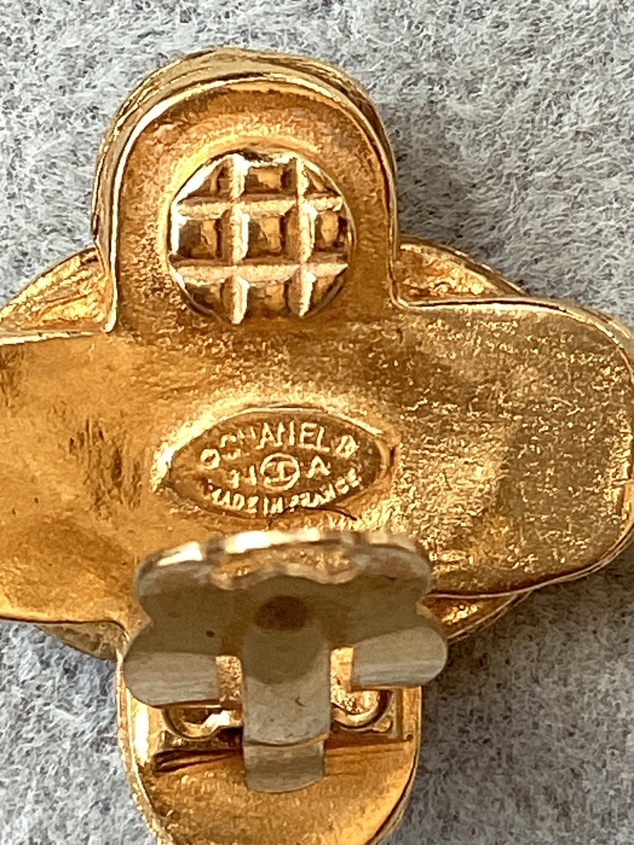 Authentic Vintage Chanel 1994 Autumn Clover Cross Clip-On Earrings