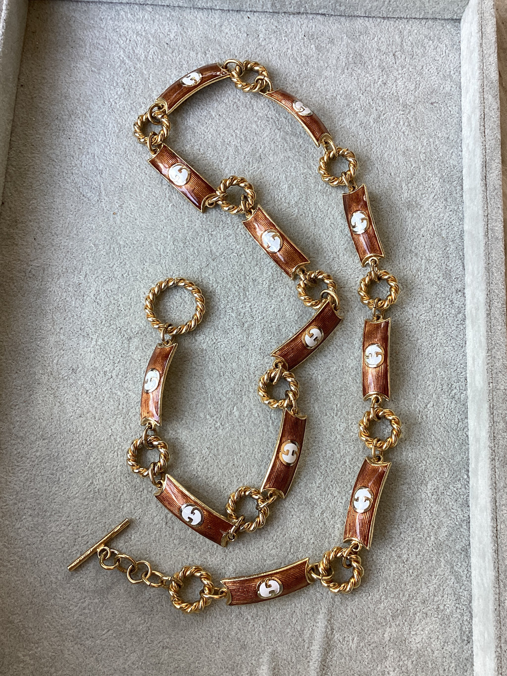 Vintage 1970s Gucci Enamel Chain Link Necklace/Belt Gold Tone Bronze Interlocking
GG Logo