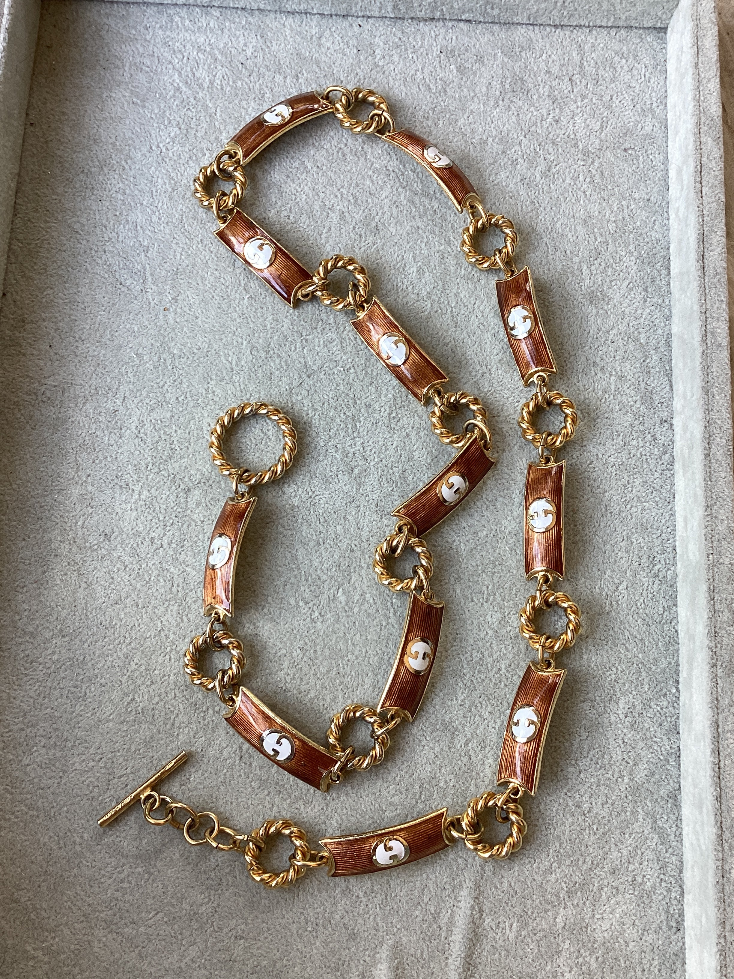Vintage 1970s Gucci Enamel Chain Link Necklace/Belt Gold Tone Bronze Interlocking
GG Logo