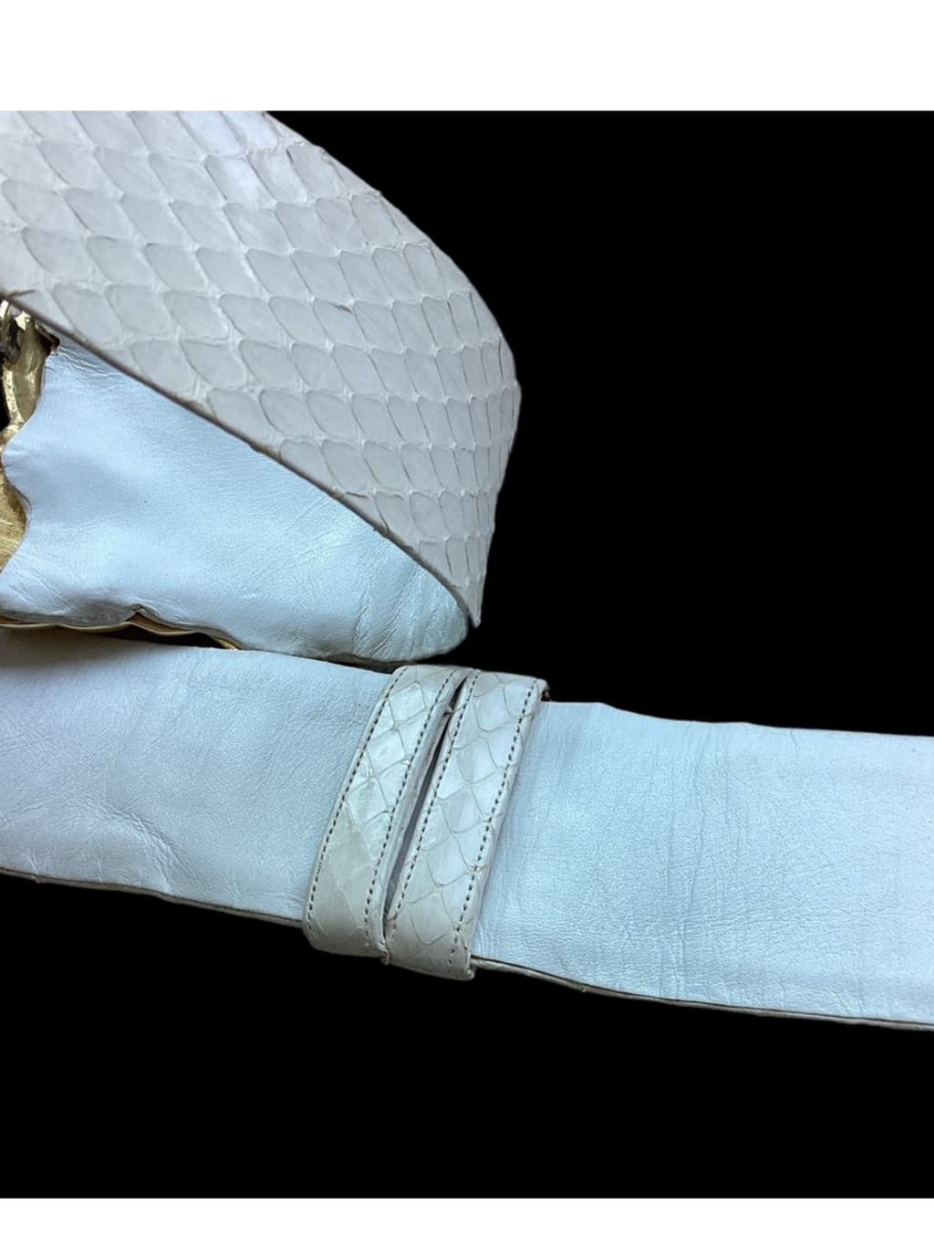 Vintage 1980's Judith Lieber Foo Dogs Python
& Gemstone Belt
