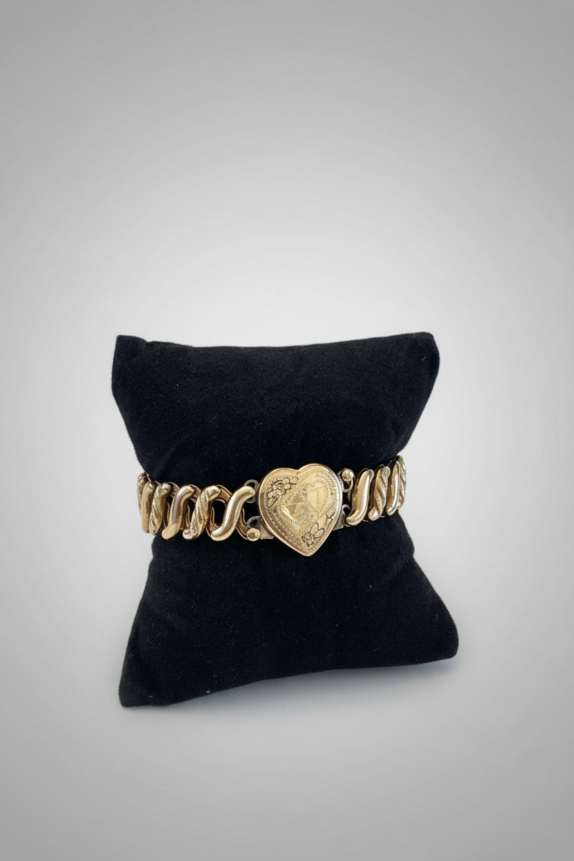 WW1 Era
Antique D.F.Briggs Co. Carmen Sweetheart Expansion Bracelet Gold Filled Double Heart Circa 1903-1922