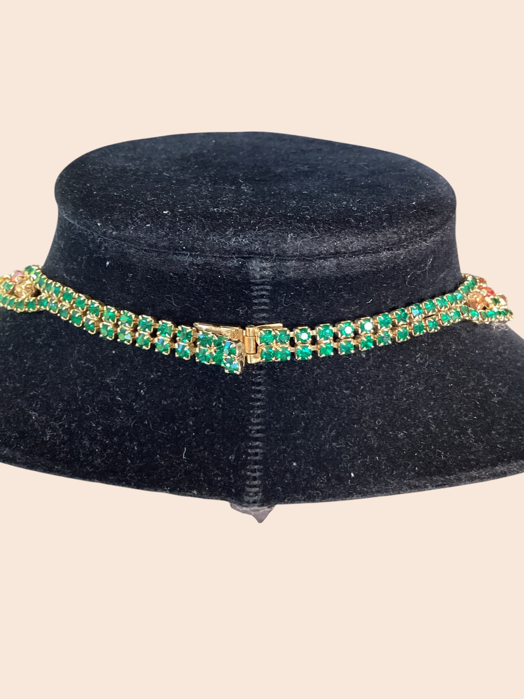 RARE Schreiner NY Emerald, Topaz,Asymmetric Ruffle Necklace,Bracelet,
Earring Demi Parure