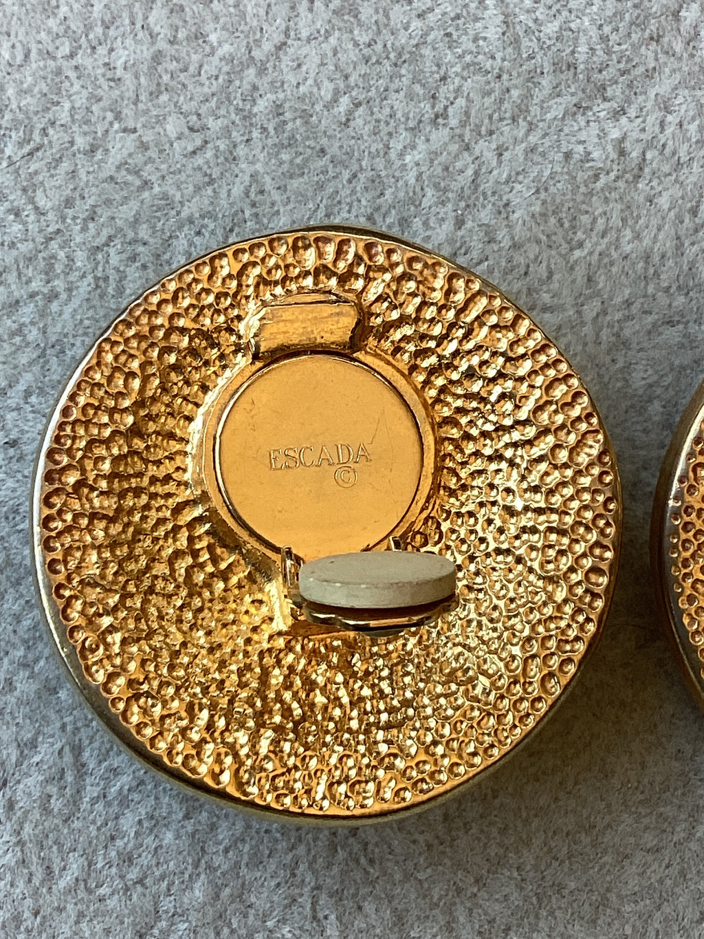 Vintage 1980’s Escada Gold Tone Concentric Circle Heart Clip-On Earrings