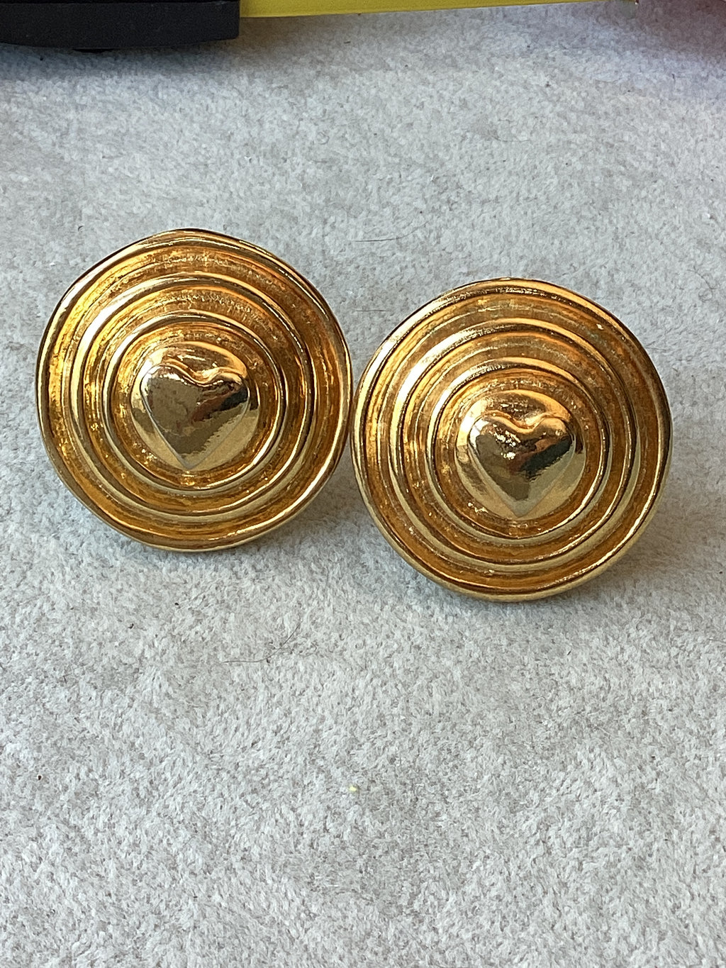 Vintage 1980’s Escada Gold Tone Concentric Circle Heart Clip-On Earrings