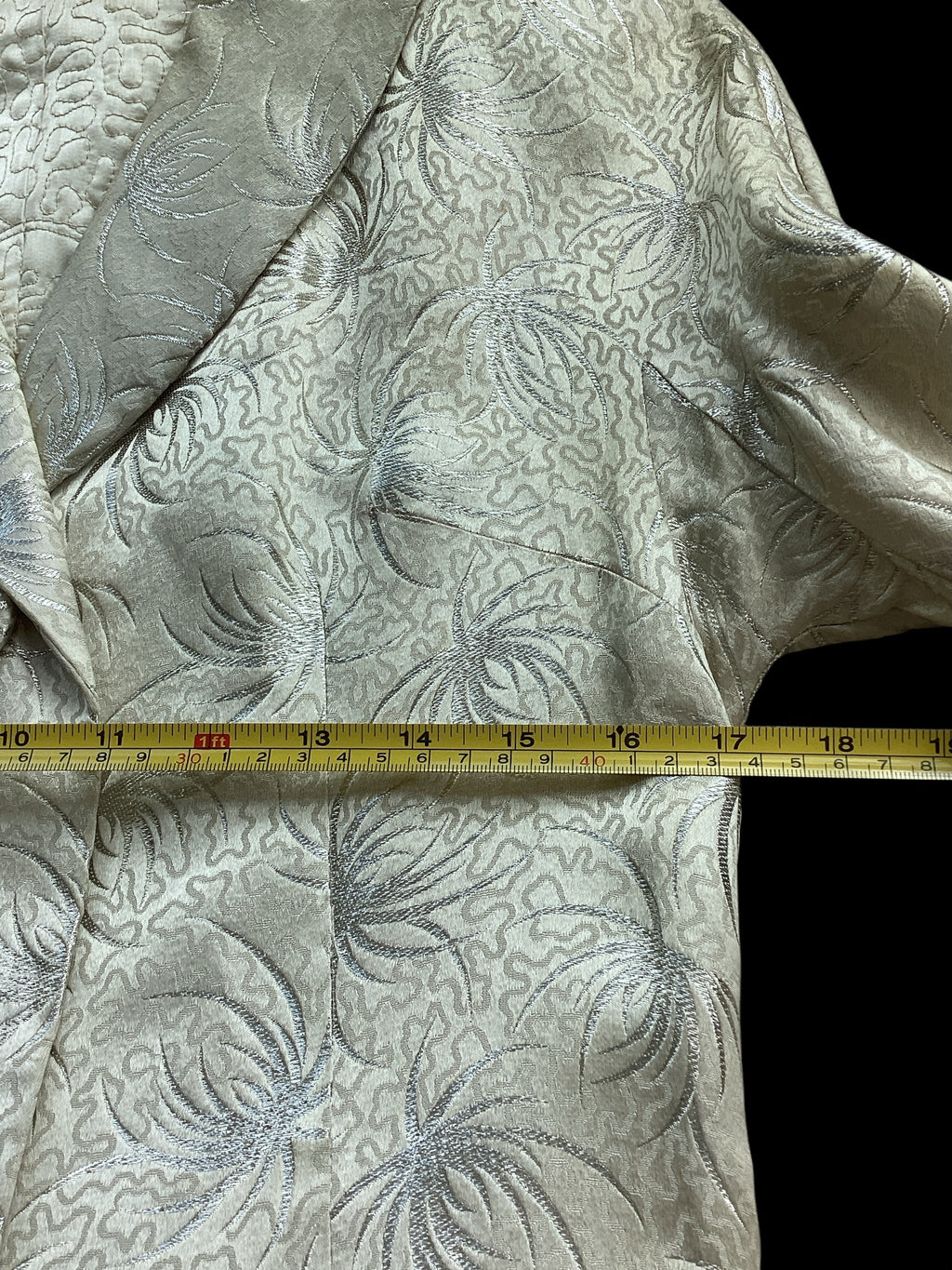 Pristine Vintage 1960s Metallic Silver & Ivory Silk Brocade Floor-Length Opera/Evening Coat