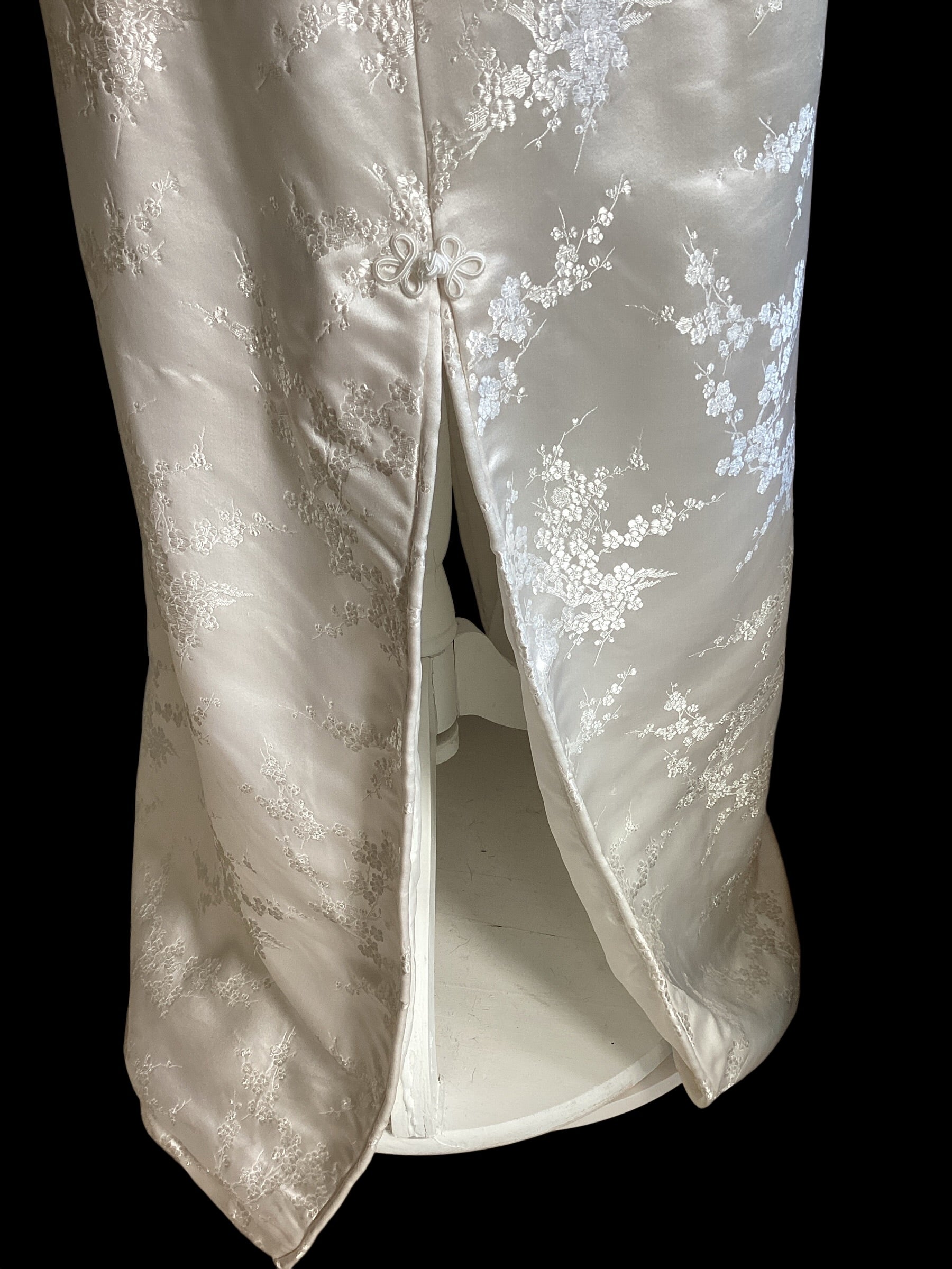 White Floral Brocade Cheongsam Dress & Capelet Set