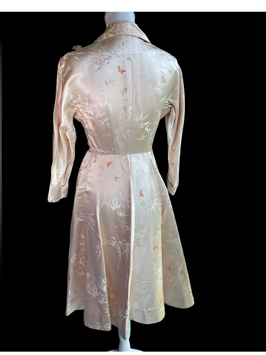 1960's Dynasty British Crown Colony
Fit & Flare Dress
