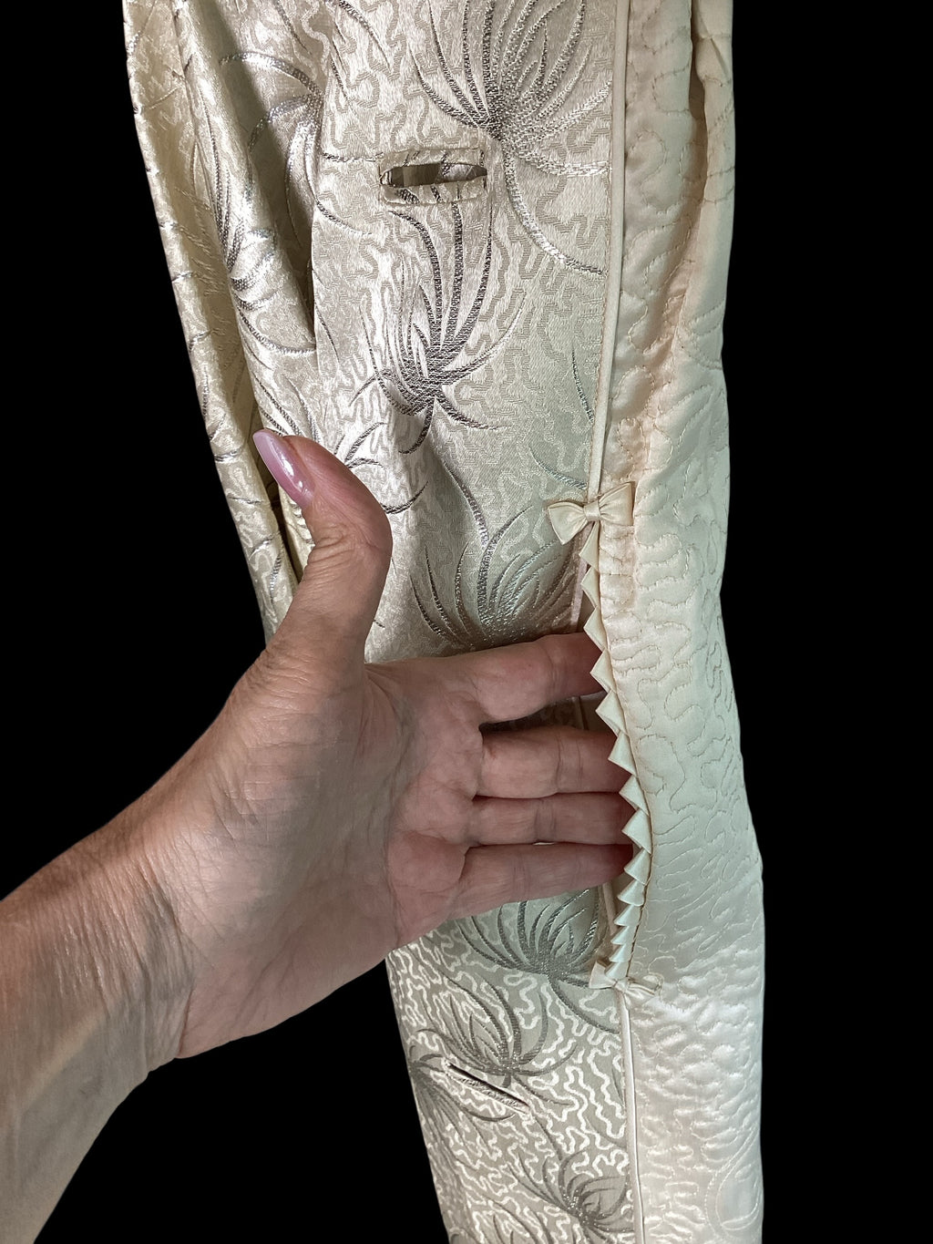 Pristine Vintage 1960s Metallic Silver & Ivory Silk Brocade Floor-Length Opera/Evening Coat
